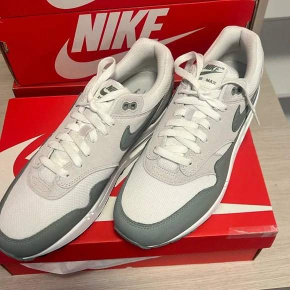 Brand New Sz 10.5 Nike Air Max 1 ‘Mica Green’ w/ box (see photo minor damage) - Picture 1 of 7